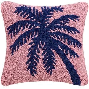 Poly Filled Hook Throw Pillow (Palm Trees)